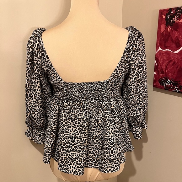 Newberry Kustoms Animal Print Smocked Blouse, size Small - Picture 2 of 5